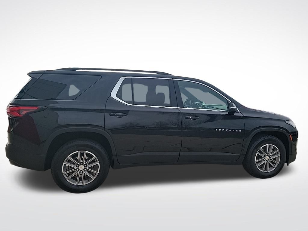 Thumbnail: 2023 Chevrolet Traverse - 7