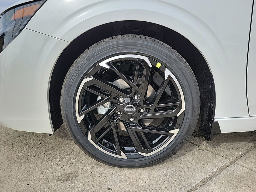 Thumbnail: 2026 Nissan Sentra - 9