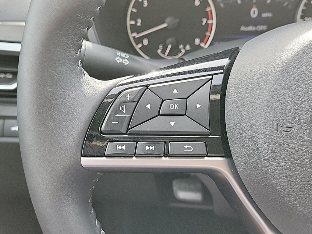 Thumbnail: 2023 Nissan Altima - 20