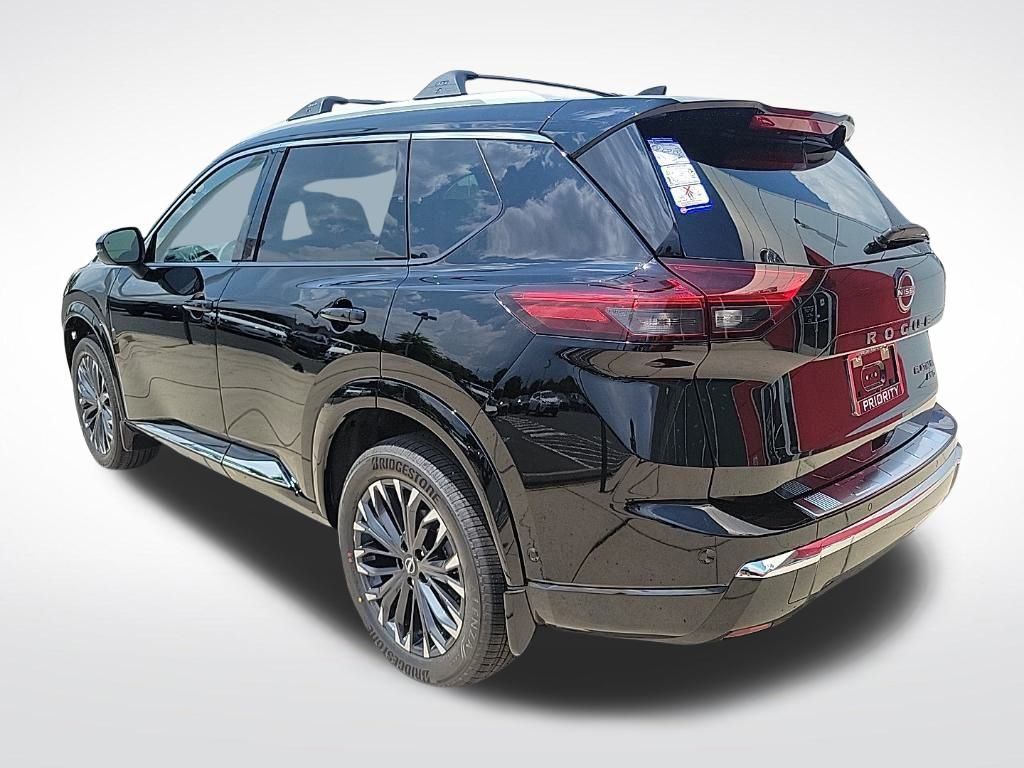 Thumbnail: 2025 Nissan Rogue - 3