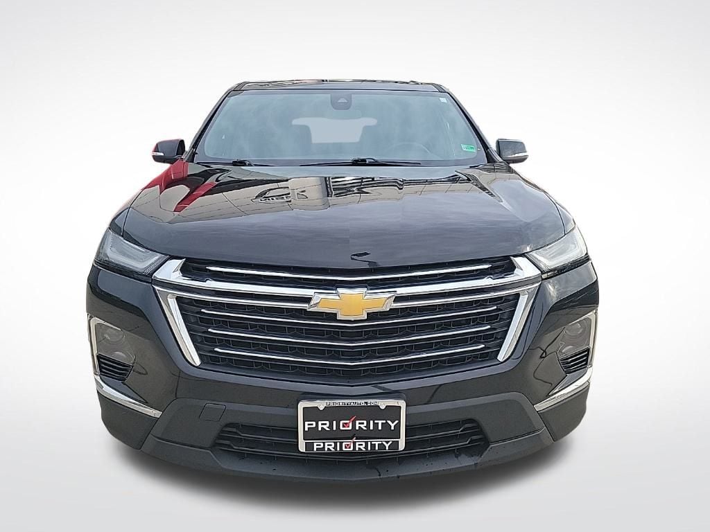 Thumbnail: 2023 Chevrolet Traverse - 8