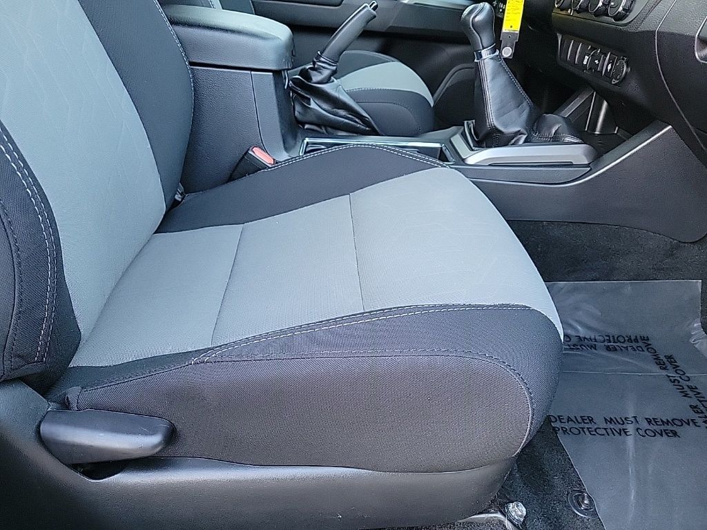 Thumbnail: 2021 Toyota Tacoma - 12