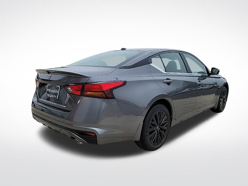 Thumbnail: 2026 Nissan Altima - 4