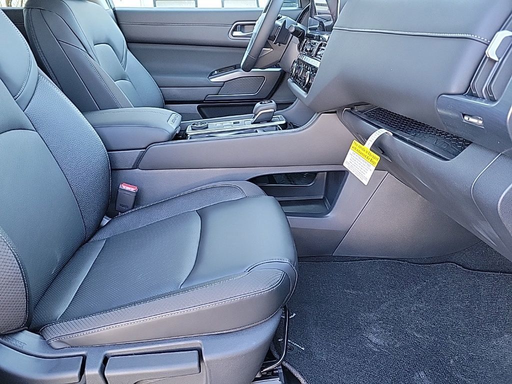 Thumbnail: 2026 Nissan Pathfinder - 19