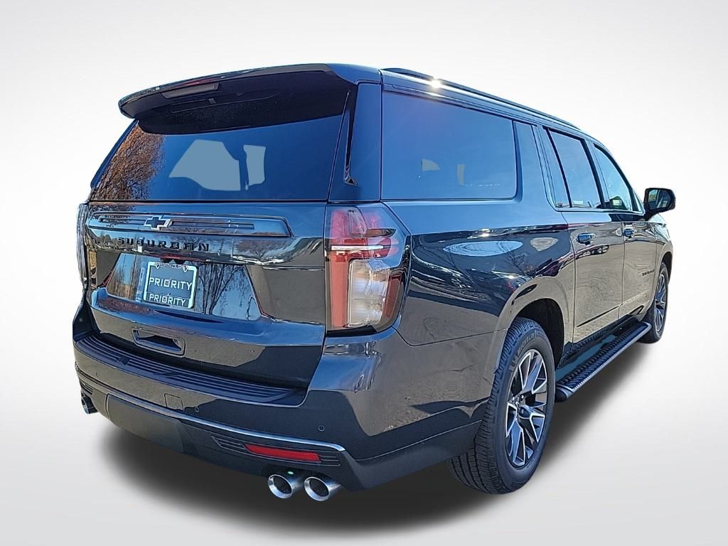 Thumbnail: 2022 Chevrolet Suburban - 5