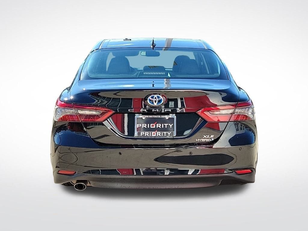 Thumbnail: 2022 Toyota Camry - 4