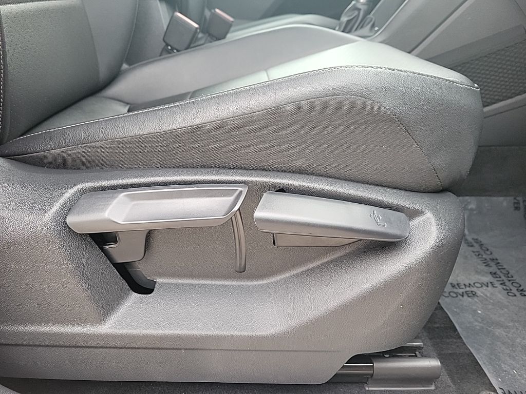 Thumbnail: 2019 Volkswagen Tiguan - 19