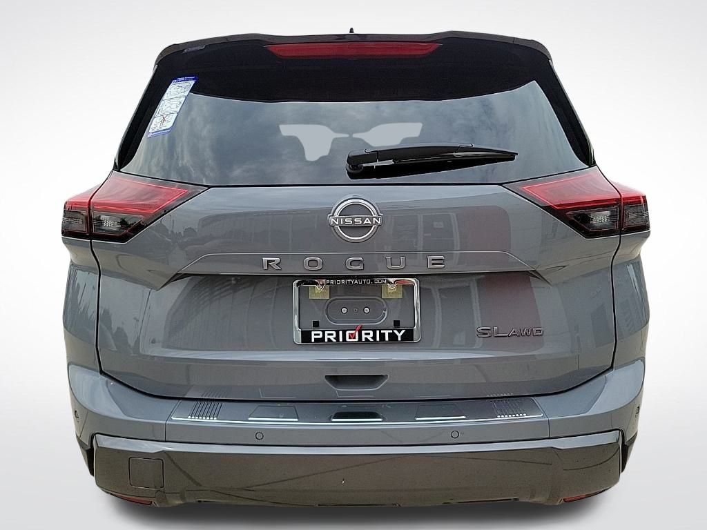 Thumbnail: 2025 Nissan Rogue - 4