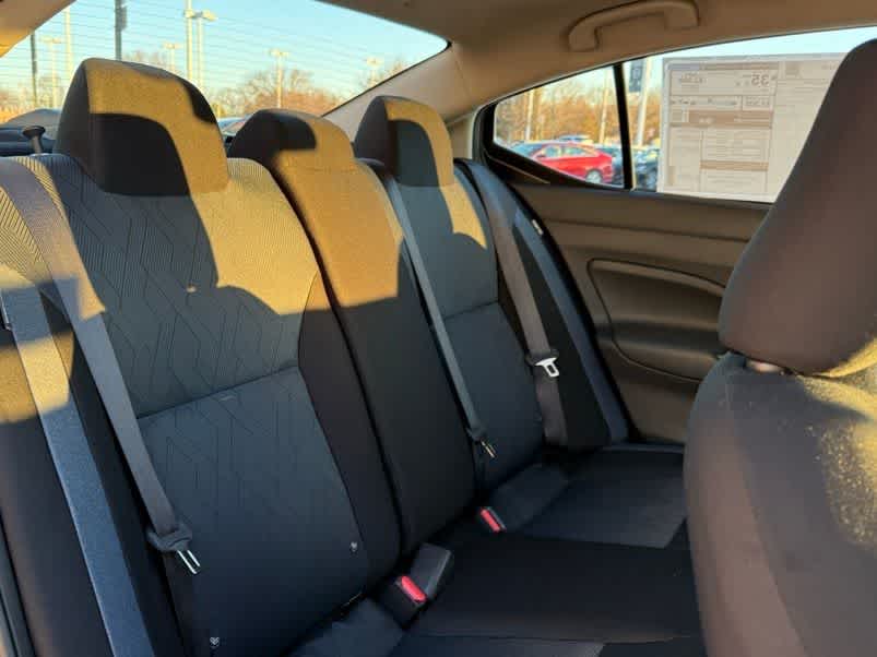 2025 Nissan Versa 1.6 SV 26