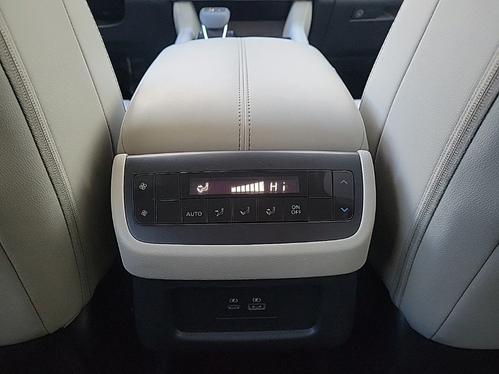 Thumbnail: 2023 Nissan Pathfinder - 24