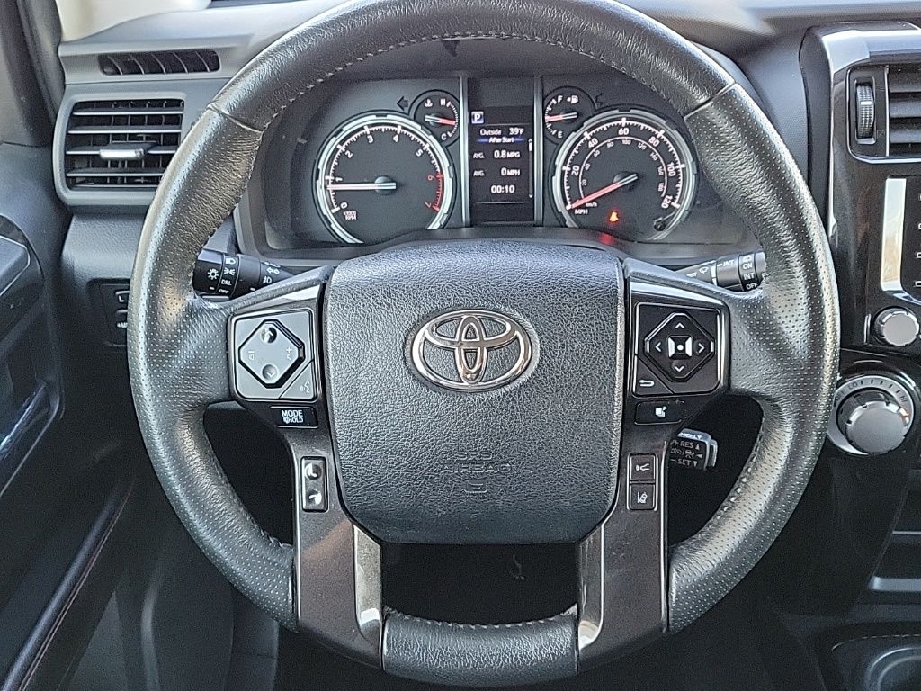 Thumbnail: 2020 Toyota 4Runner - 22