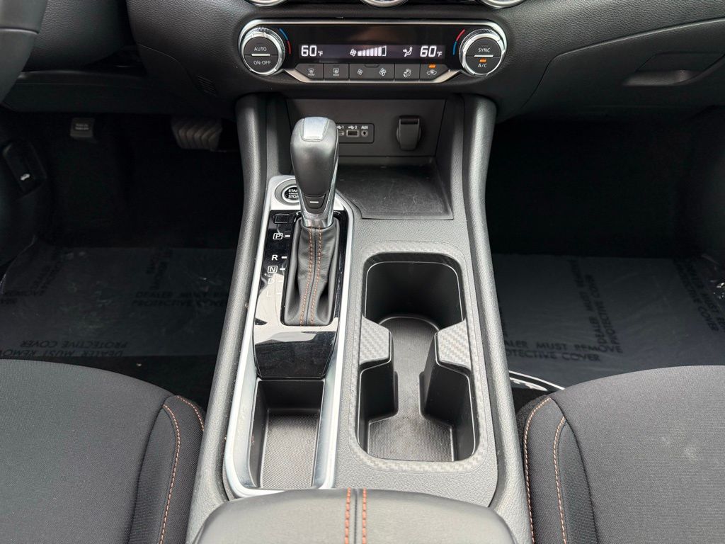2023 Nissan Sentra SR 17