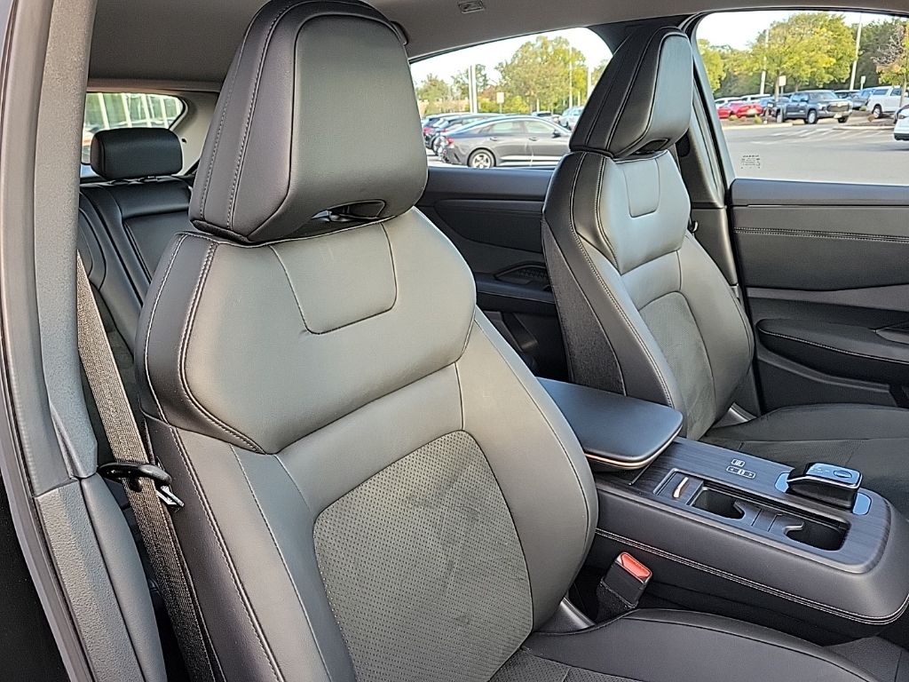 Thumbnail: 2023 Nissan Ariya - 14