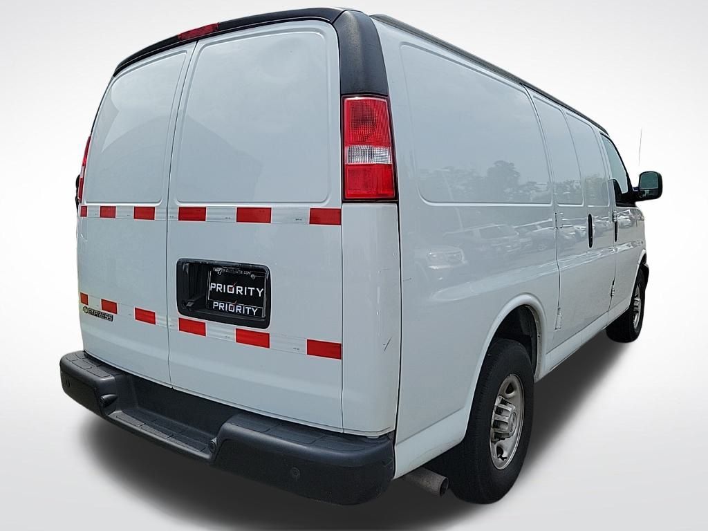 2020 Chevrolet Express 2500 5