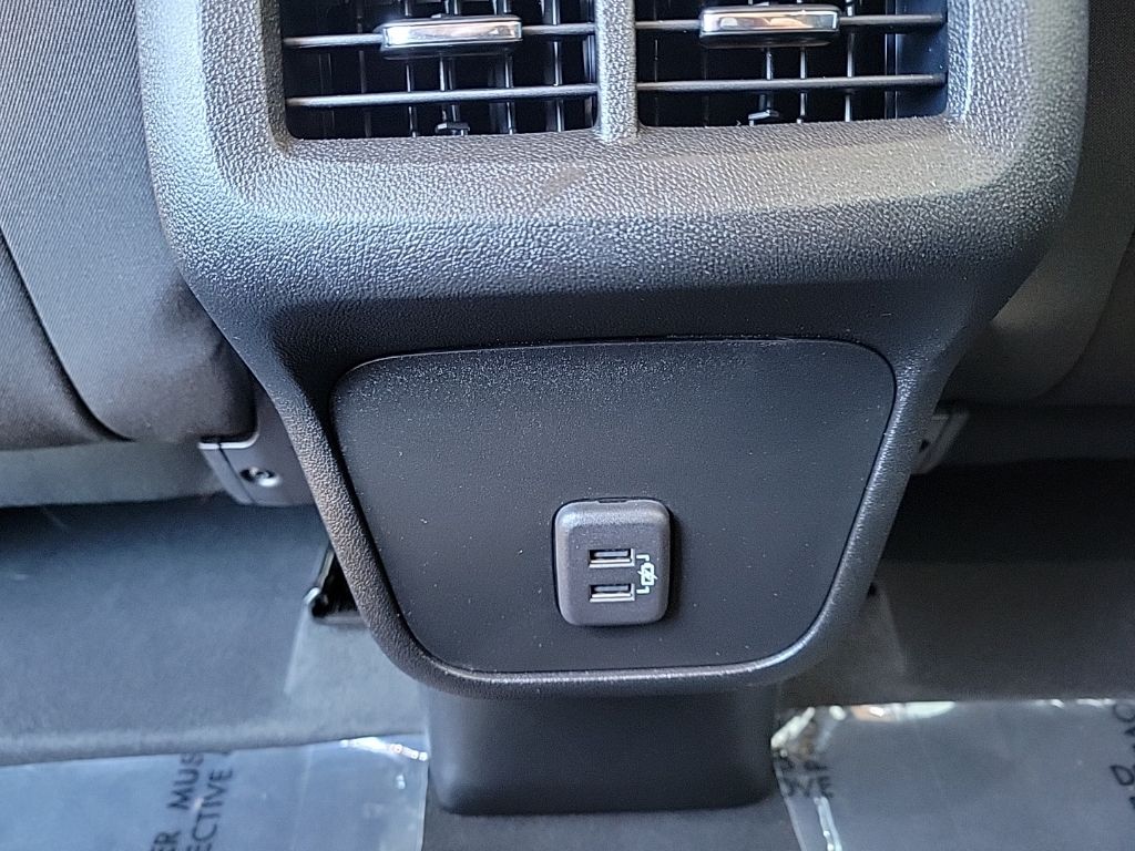 Thumbnail: 2022 Chevrolet Equinox - 18