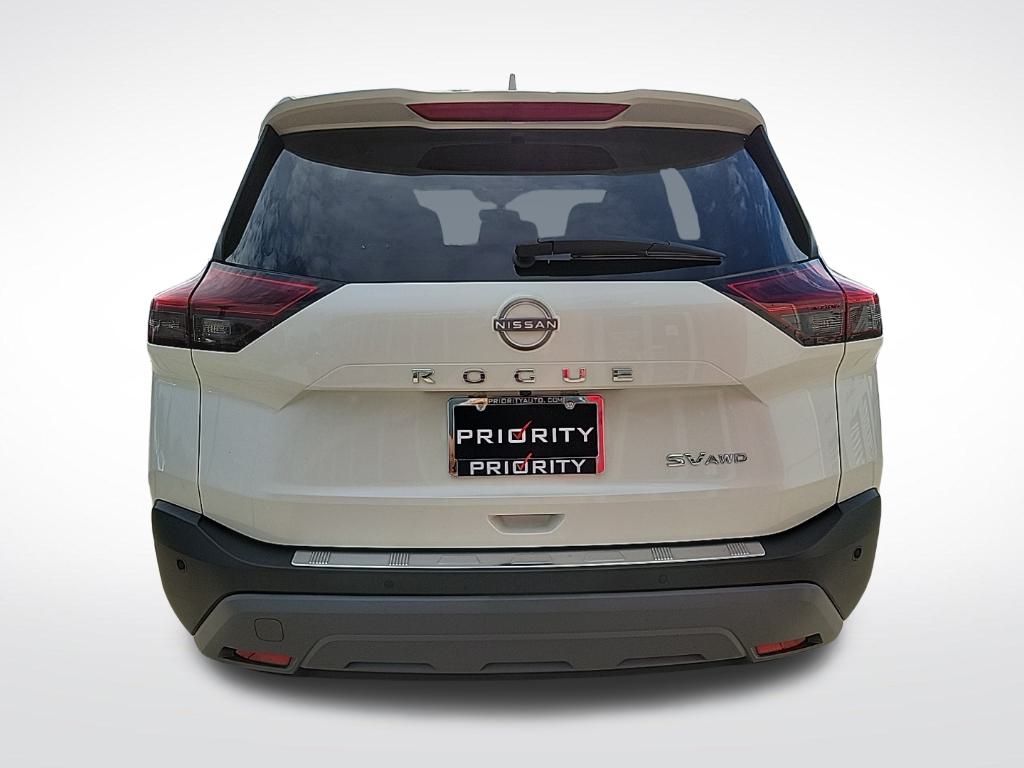 Thumbnail: 2022 Nissan Rogue - 4