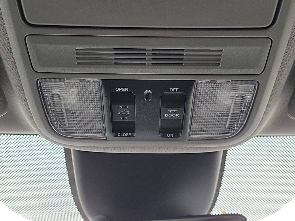 Thumbnail: 2023 Honda Odyssey - 37