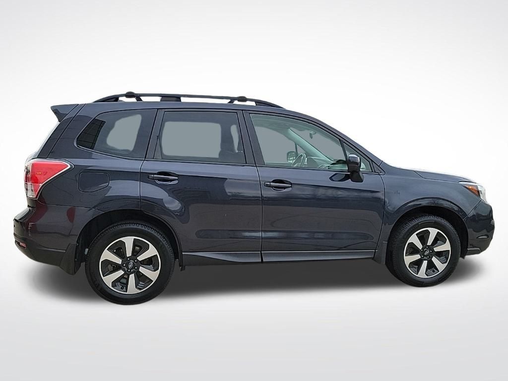 Thumbnail: 2018 Subaru Forester - 6