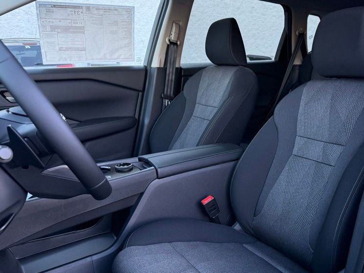 Thumbnail: 2026 Nissan Rogue - 12