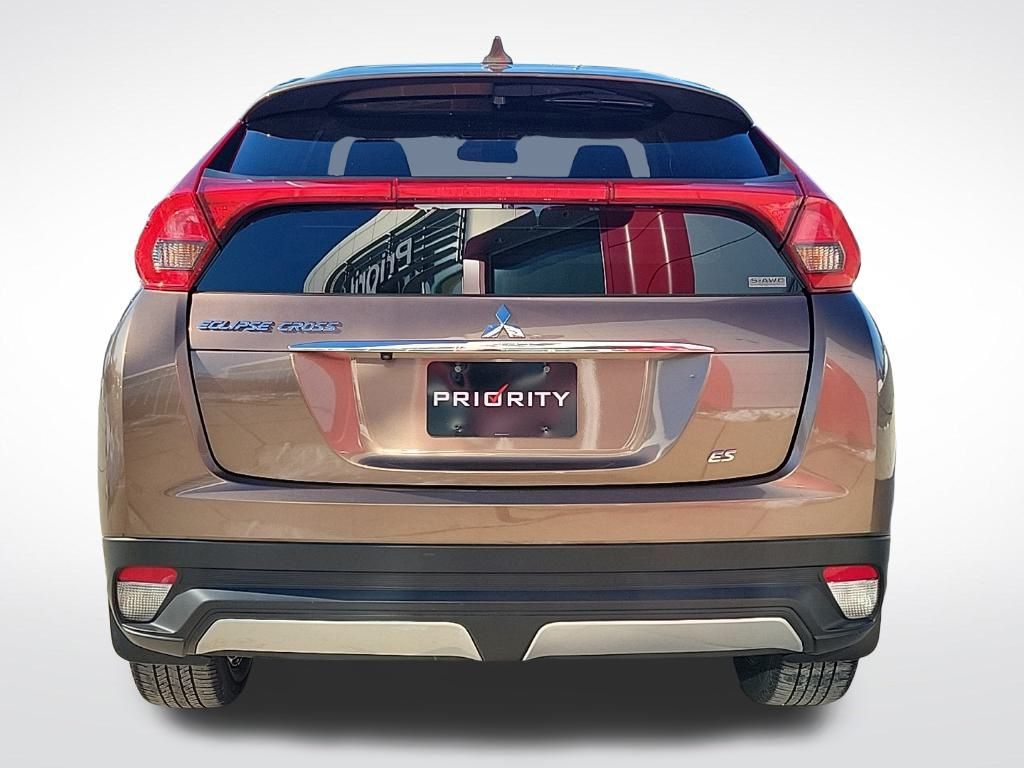 Thumbnail: 2020 Mitsubishi Eclipse Cross - 4