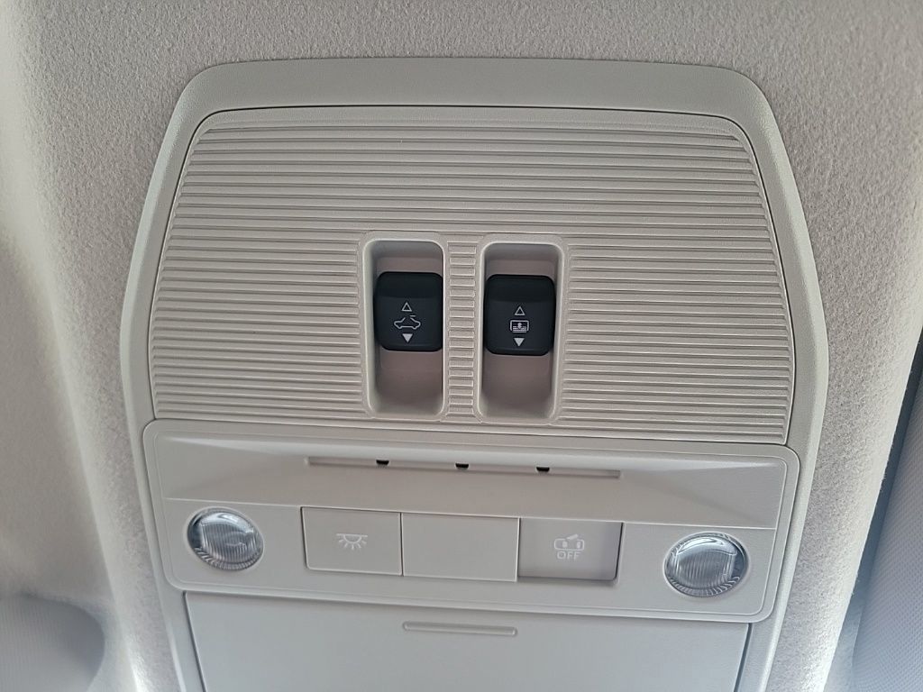 Thumbnail: 2025 Nissan Kicks - 32