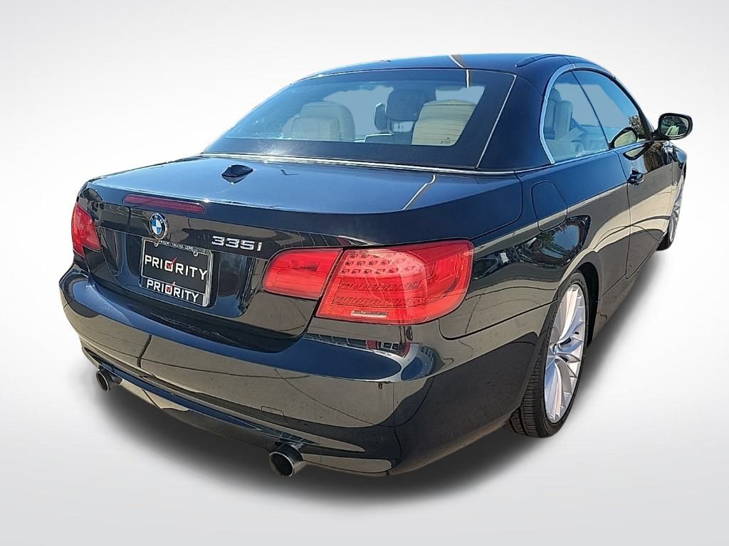 Thumbnail: 2011 BMW 3 Series - 6