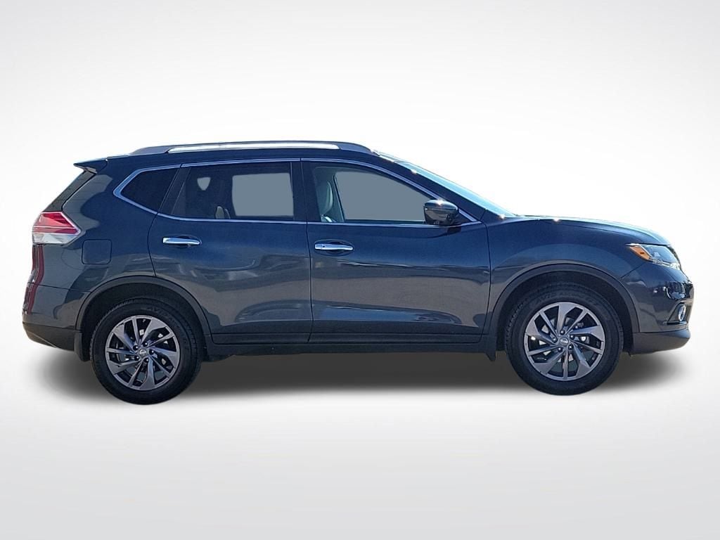 Thumbnail: 2016 Nissan Rogue - 5