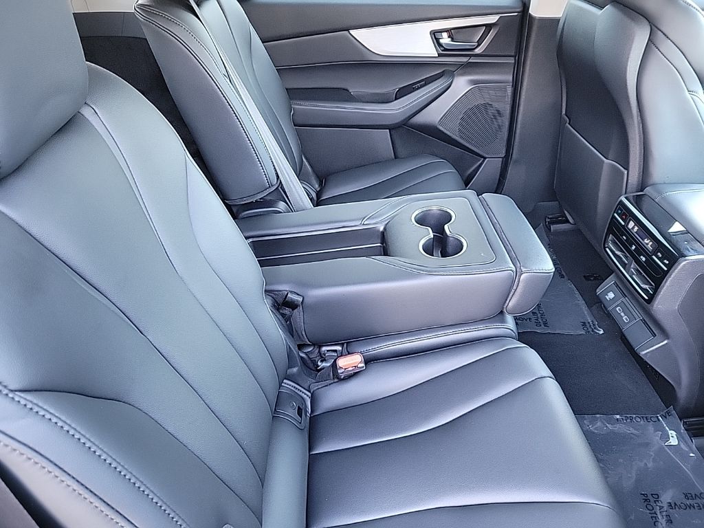 Thumbnail: 2023 Acura MDX - 18