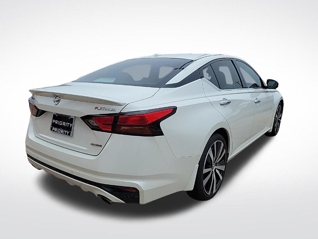Thumbnail: 2019 Nissan Altima - 5
