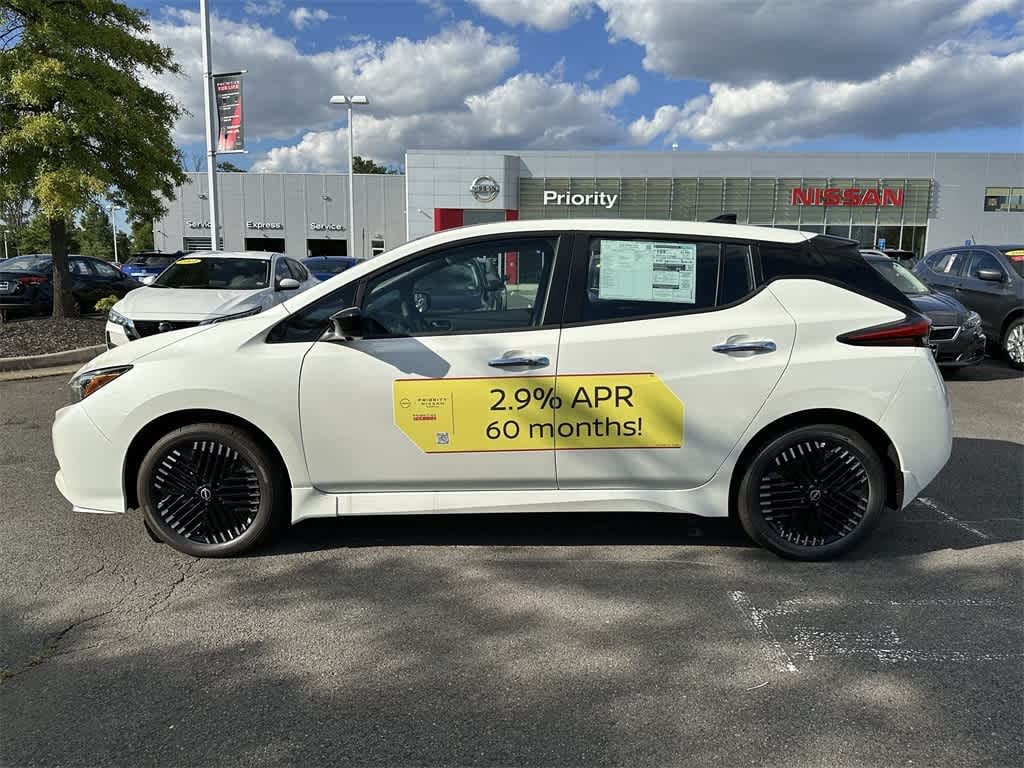 New 2024 Nissan LEAF Hatchback SV PLUS Super Black/Pearl White For Sale