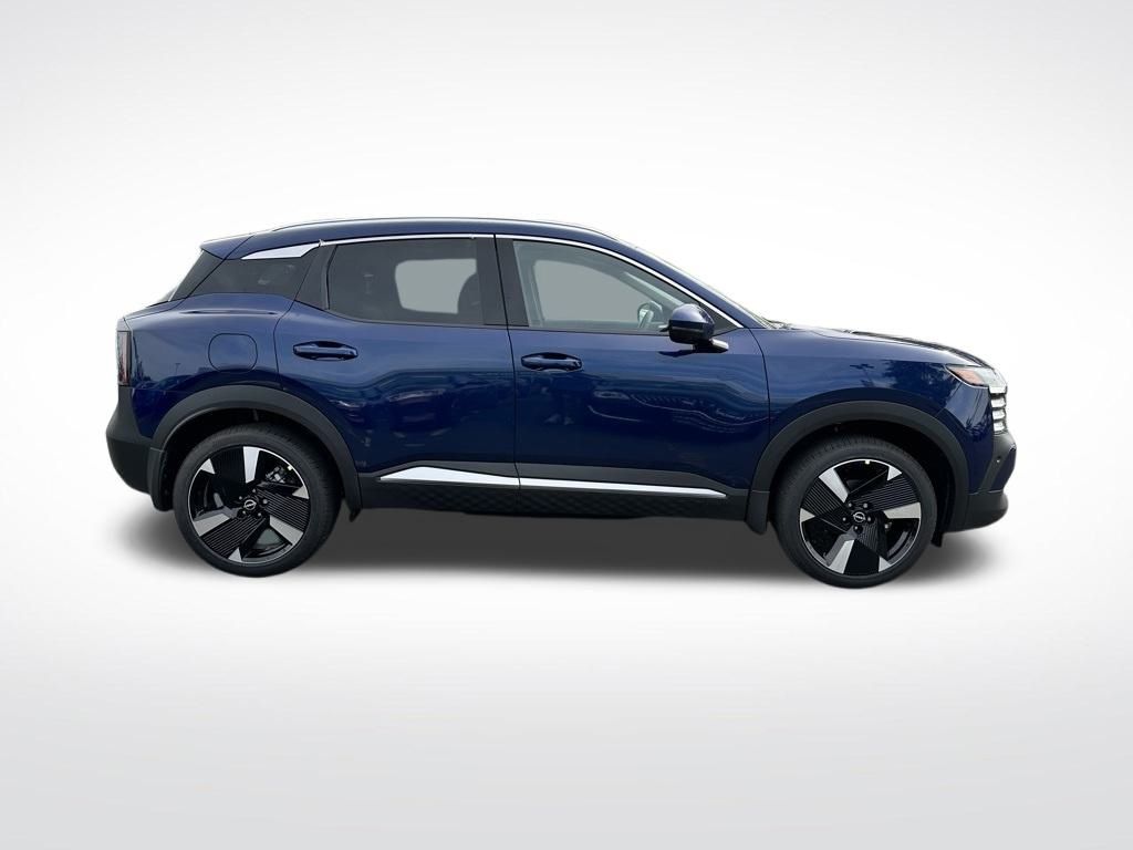 Thumbnail: 2025 Nissan Kicks - 7