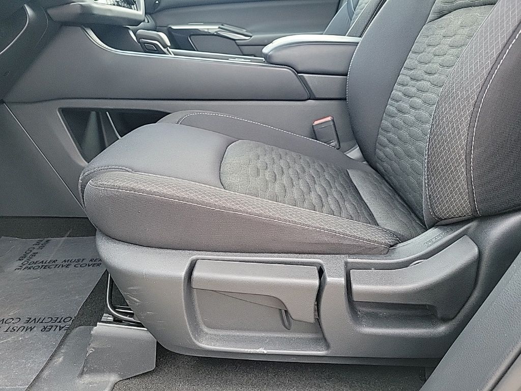 Thumbnail: 2023 Nissan Pathfinder - 11