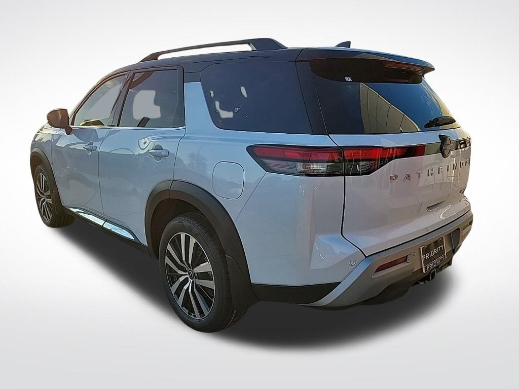 Thumbnail: 2025 Nissan Pathfinder - 3