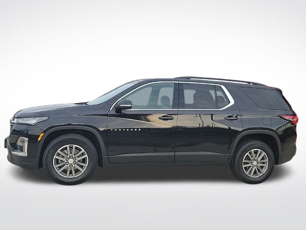 Thumbnail: 2023 Chevrolet Traverse - 2