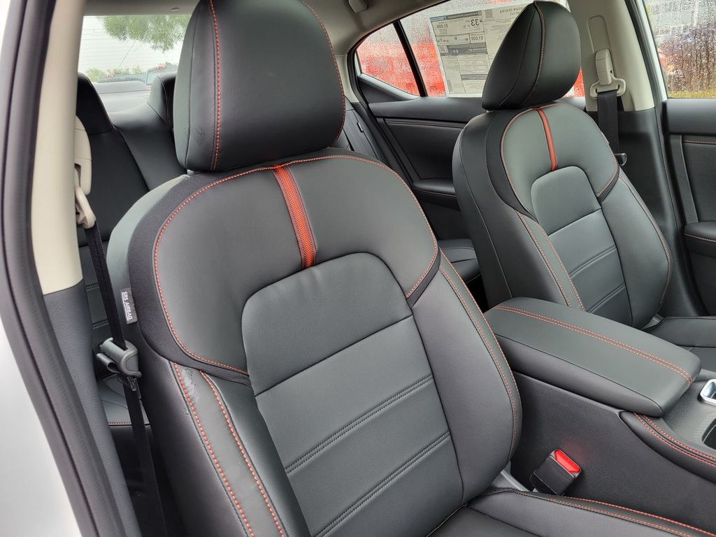 Thumbnail: 2025 Nissan Sentra - 10