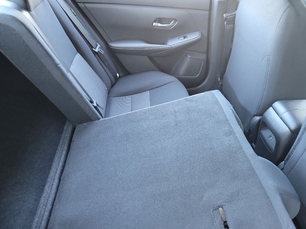 Thumbnail: 2023 Nissan Sentra - 14