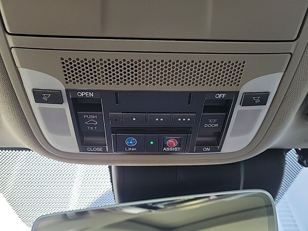 Thumbnail: 2019 Acura TLX - 32