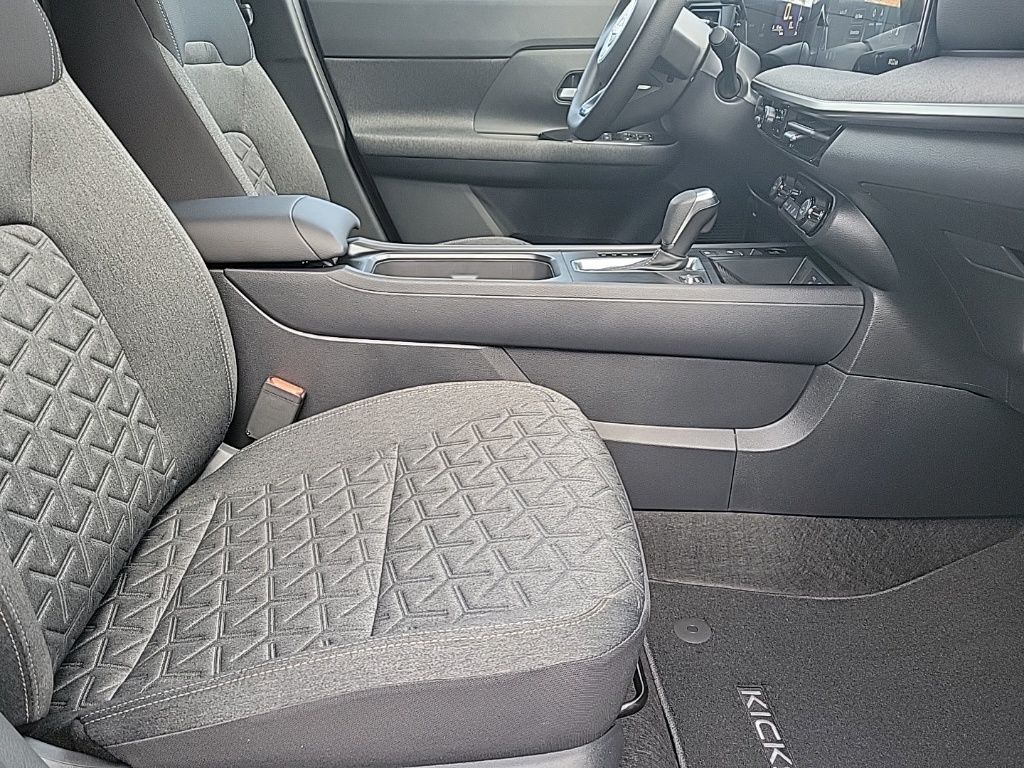 Thumbnail: 2026 Nissan Kicks - 13