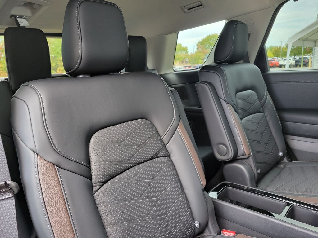 Thumbnail: 2025 Nissan Pathfinder - 16