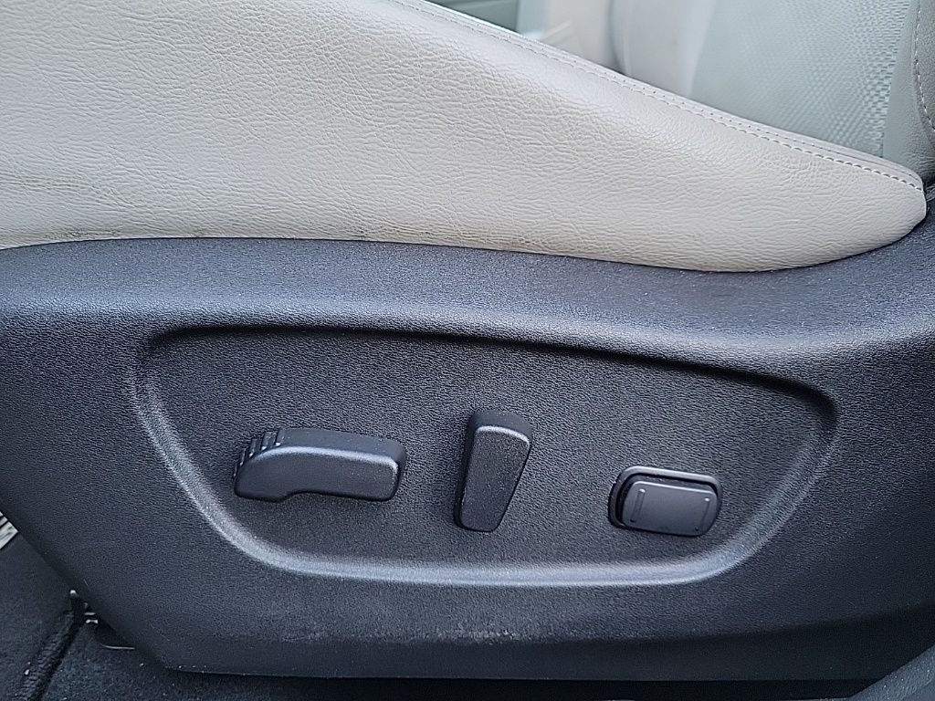 Thumbnail: 2020 Nissan Rogue Sport - 11