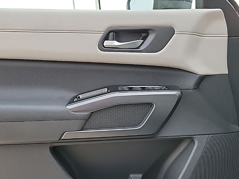 Thumbnail: 2026 Nissan Pathfinder - 34