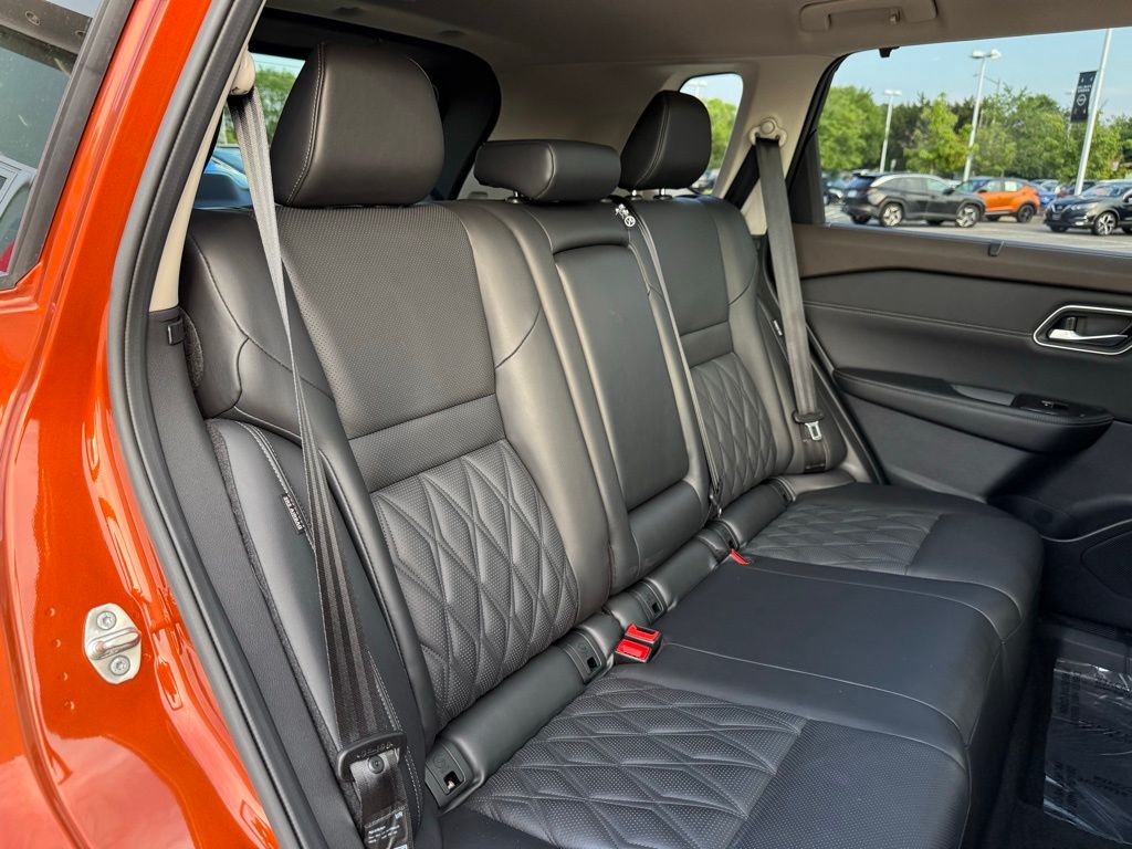 Thumbnail: 2021 Nissan Rogue - 34