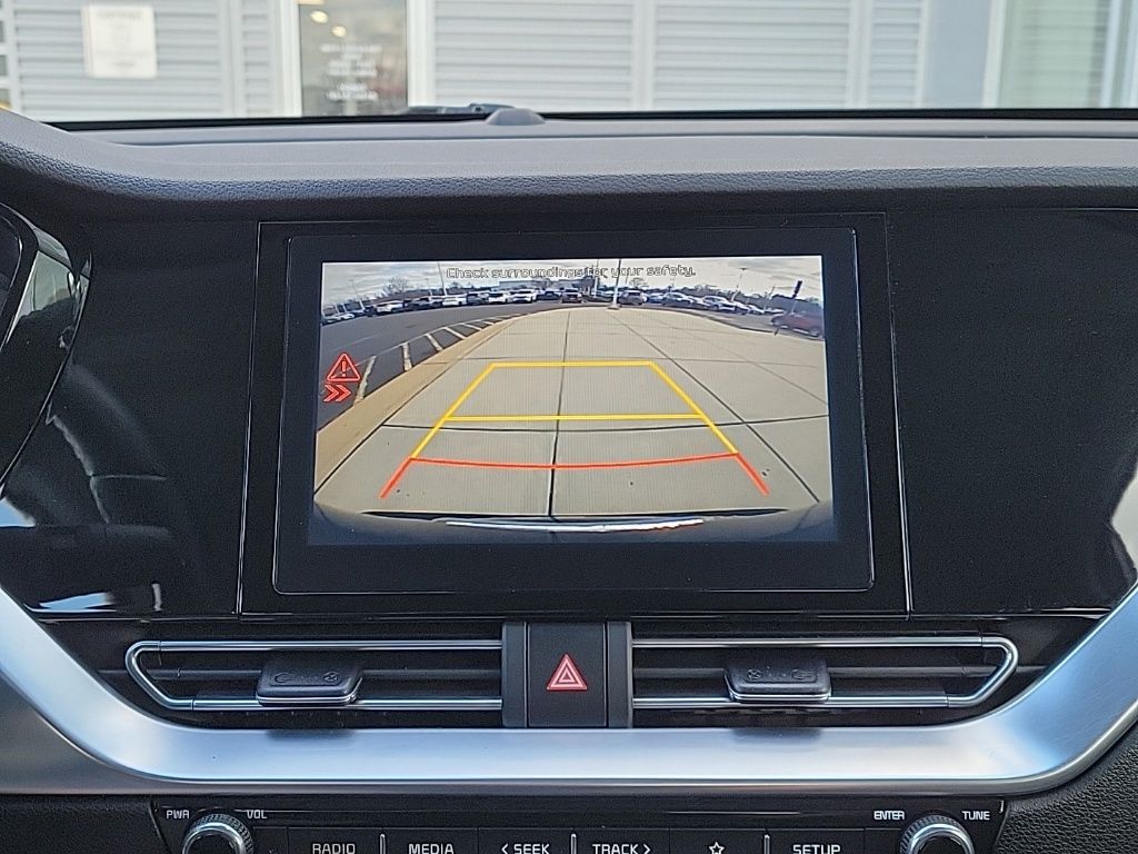 Thumbnail: 2020 Kia Niro - 22