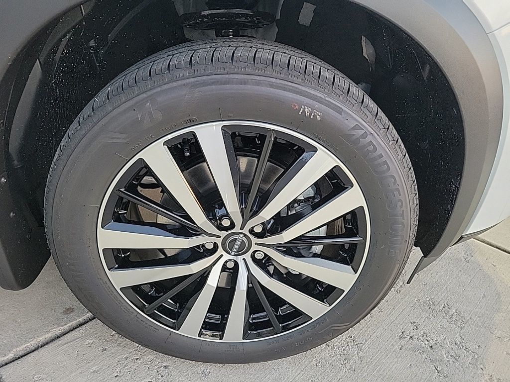 Thumbnail: 2025 Nissan Pathfinder - 9