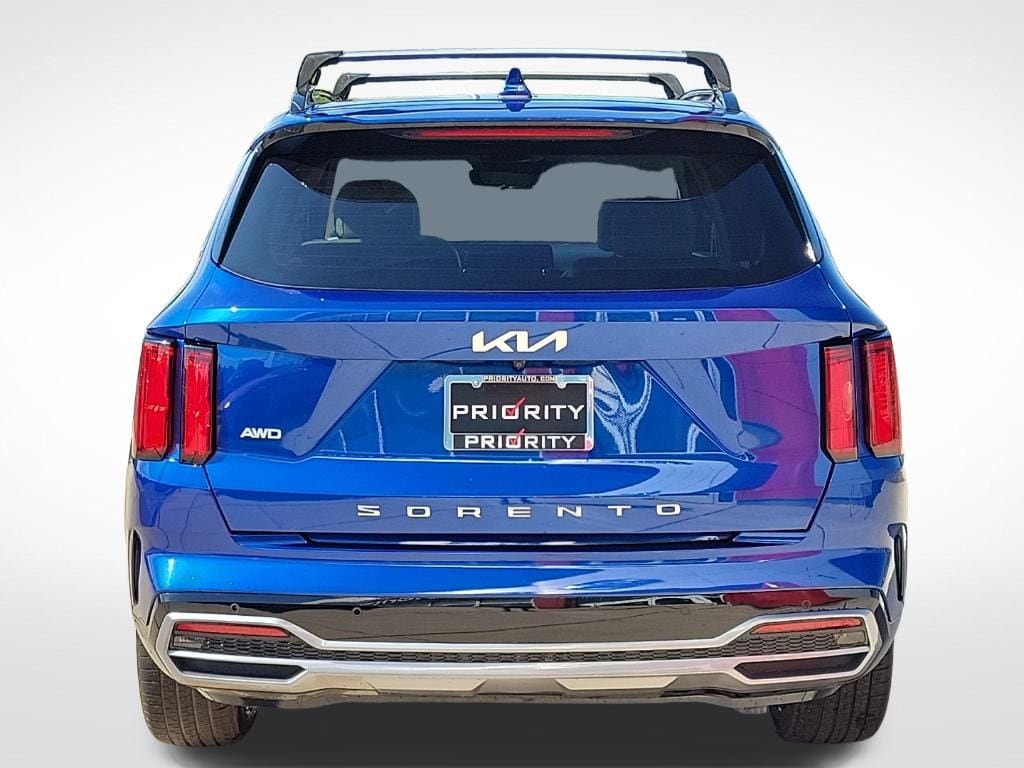 Thumbnail: 2022 Kia Sorento - 4