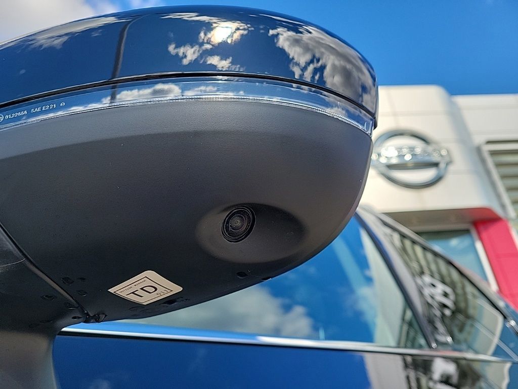 Thumbnail: 2025 Nissan Pathfinder - 11