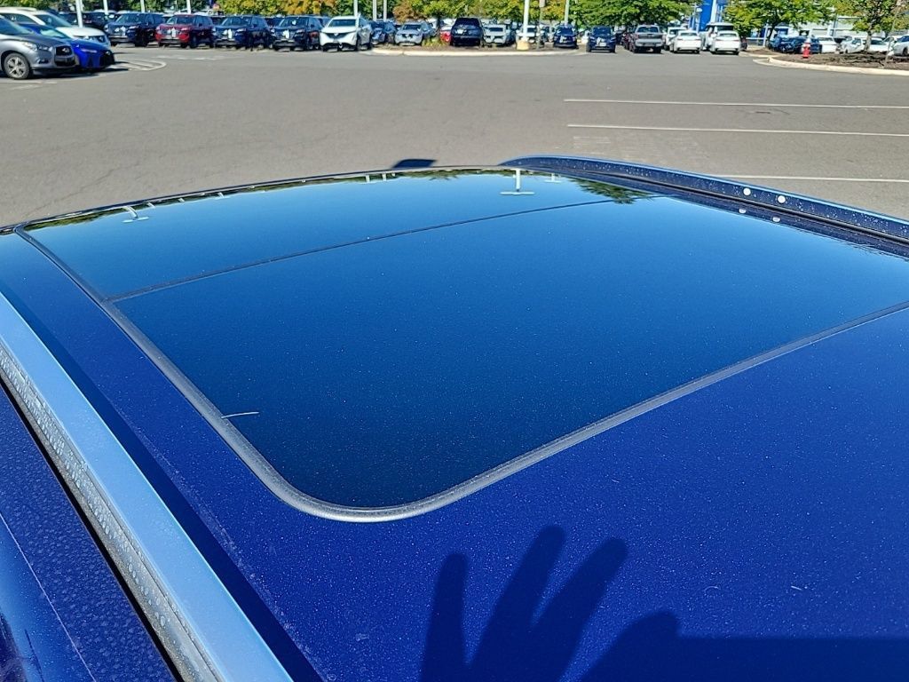 Thumbnail: 2025 Nissan Kicks - 12