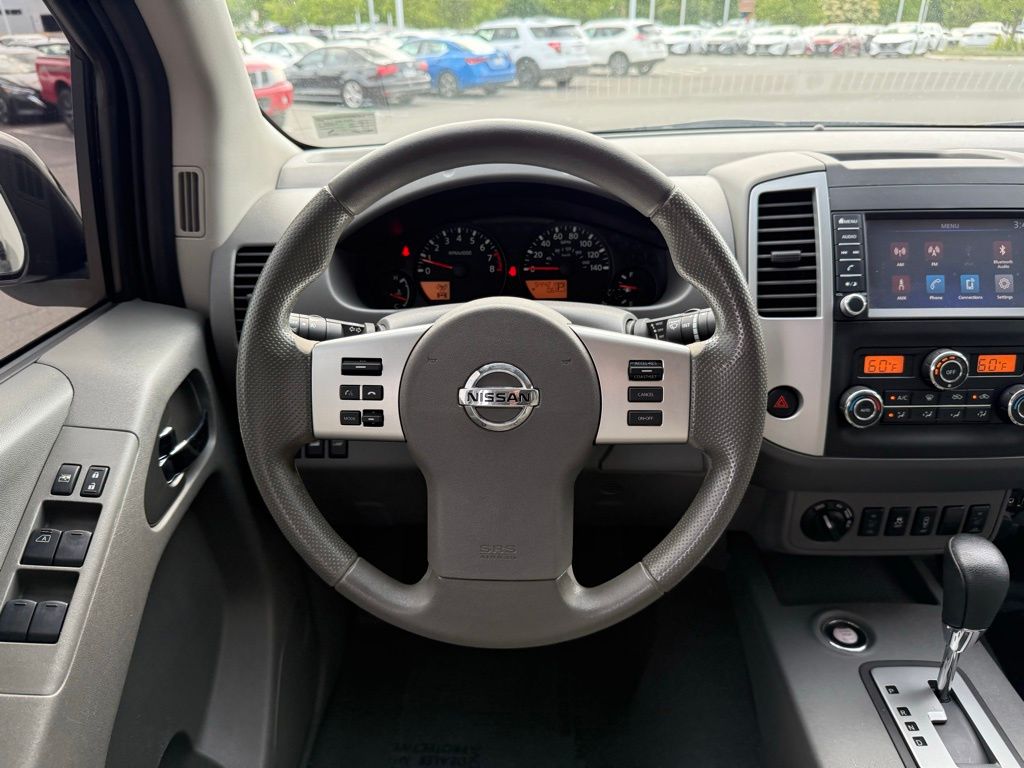 2020 Nissan Frontier SV 17