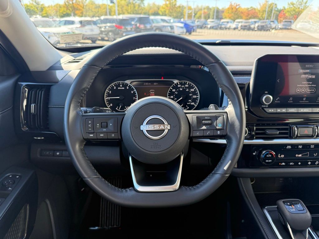 Thumbnail: 2024 Nissan Pathfinder - 16