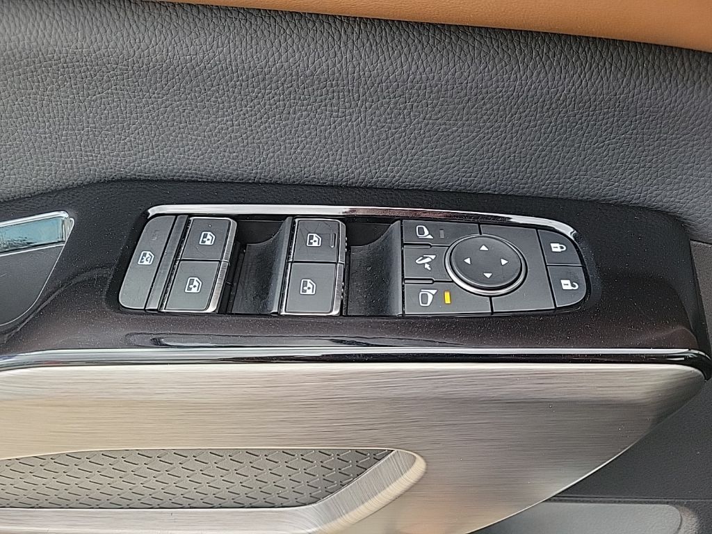 Thumbnail: 2023 Nissan Pathfinder - 39